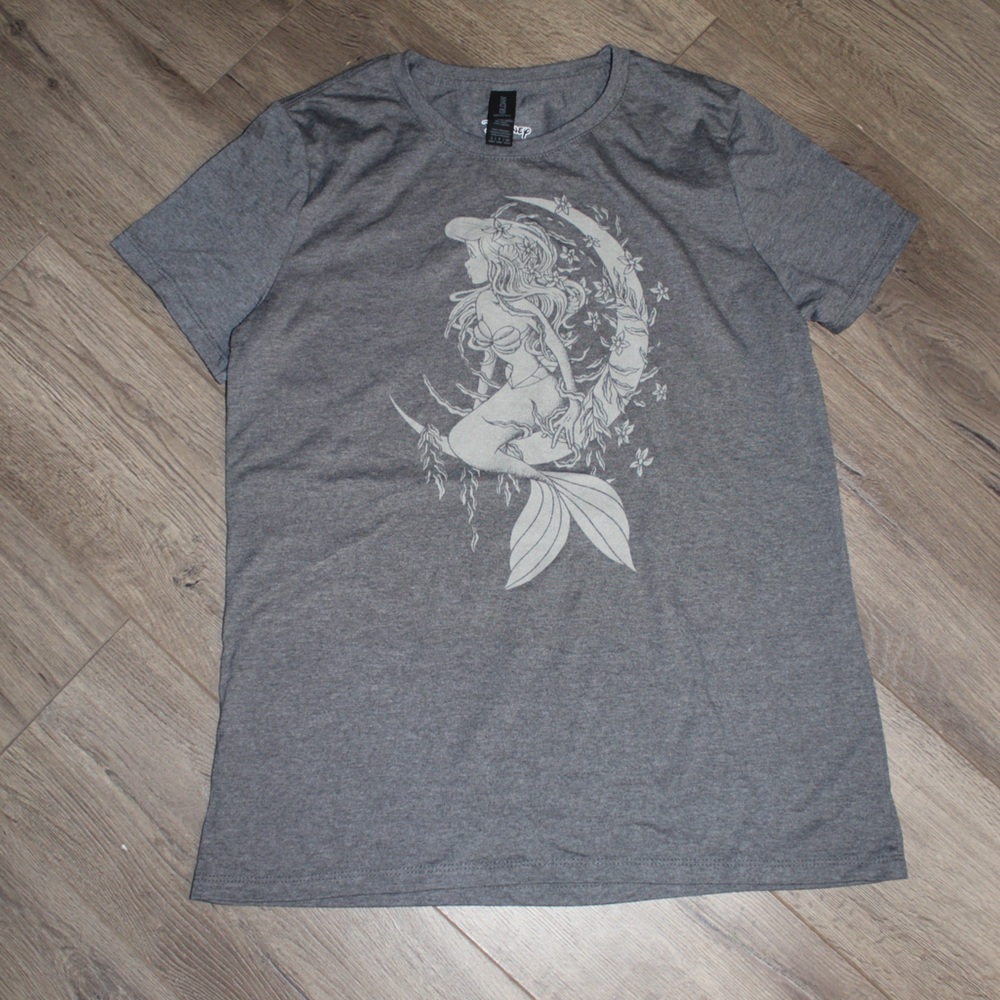 Disney Little mermaid T-shirt